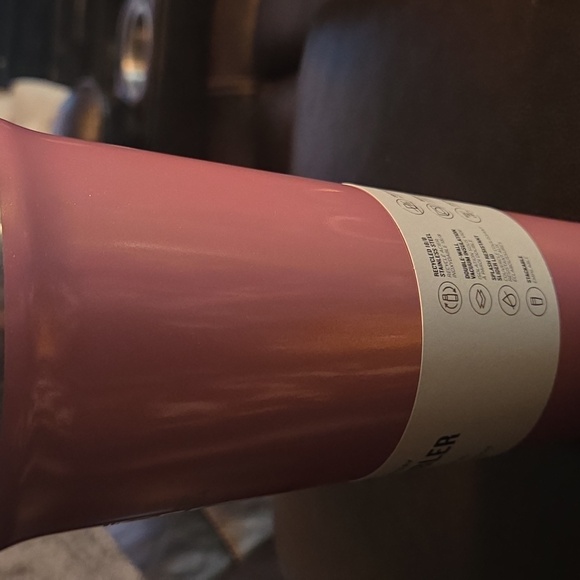 Stanley Rose Tumbler 20 oz - Picture 6 of 11